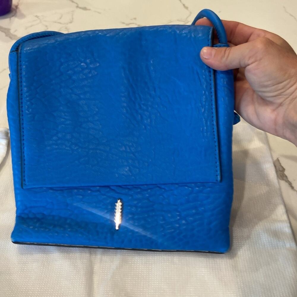 Thacker bright blue Holden medium crossbody bag - Picture 2 of 8